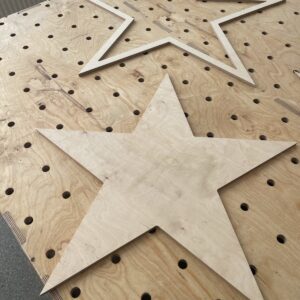 Gwiazdki ze sklejki