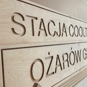 drogowskazy sklejka